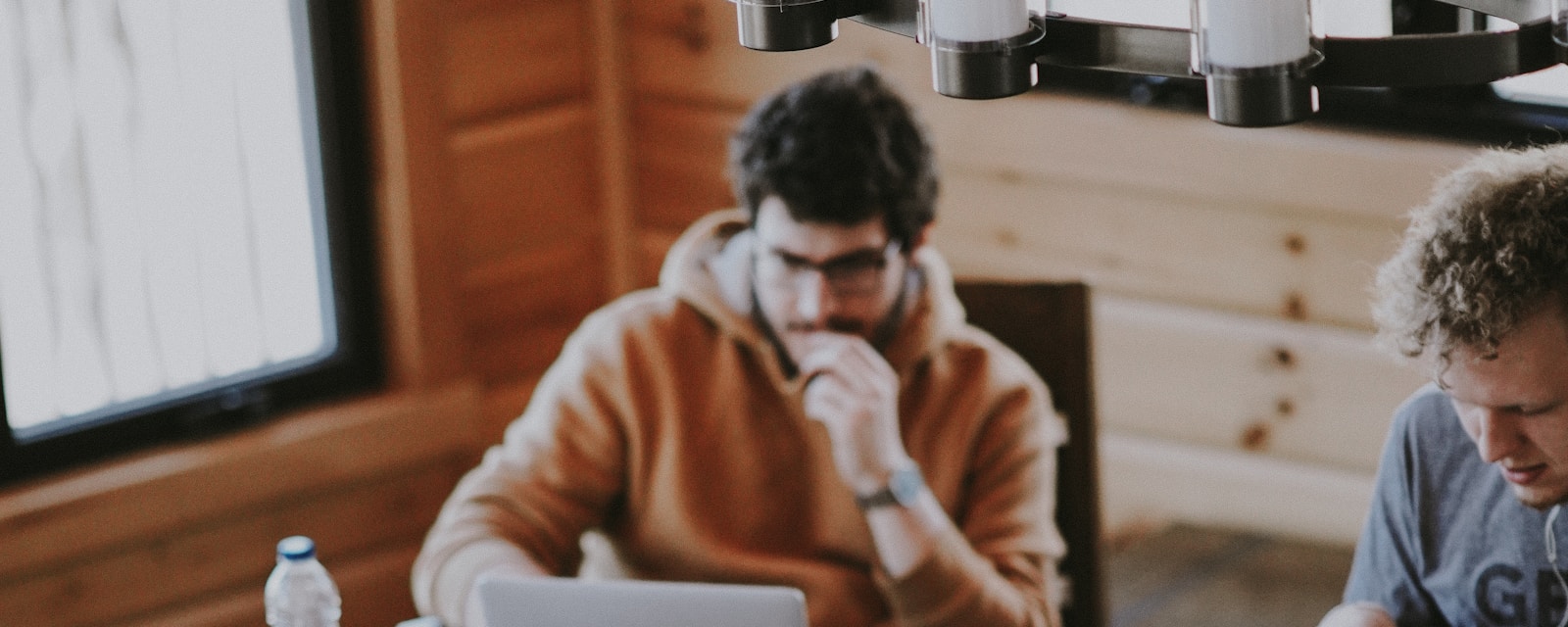 The Founder Who Stopped Running Outbound — Veneris blog article image